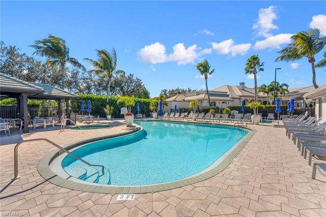 2845 Cypress Trace CIR 204, Naples, FL 34119