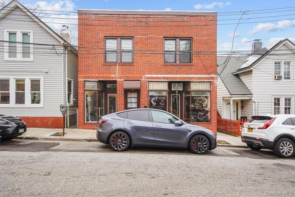 15 Kaldenberg Place, Tarrytown, NY 10591