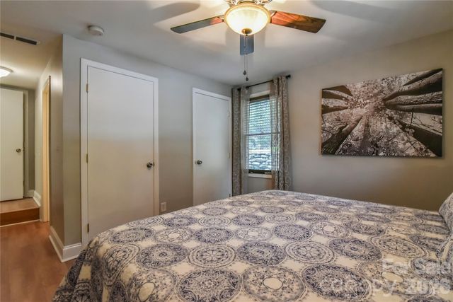 5 E Keesler Street, Black Mountain, NC 28711