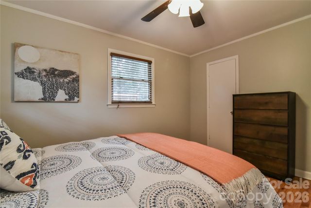5 E Keesler Street, Black Mountain, NC 28711