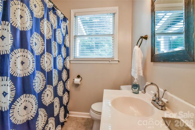 5 E Keesler Street, Black Mountain, NC 28711