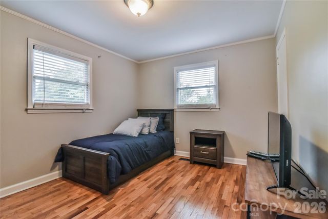 5 E Keesler Street, Black Mountain, NC 28711