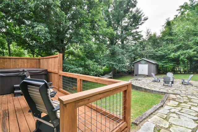 5 E Keesler Street, Black Mountain, NC 28711