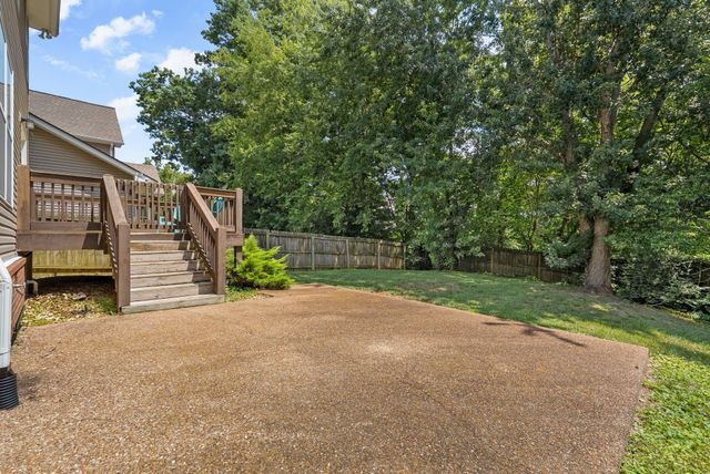 2114 Ieper Dr, Spring Hill, TN 37174