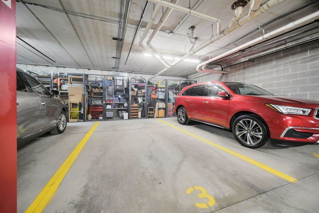 16001 S 88th Avenue 204, Orland Park, IL 60462