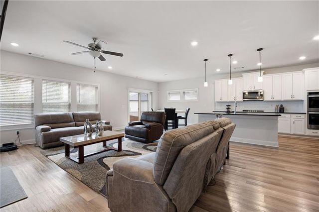 103 Grove View Road, Woodstock, GA 30189