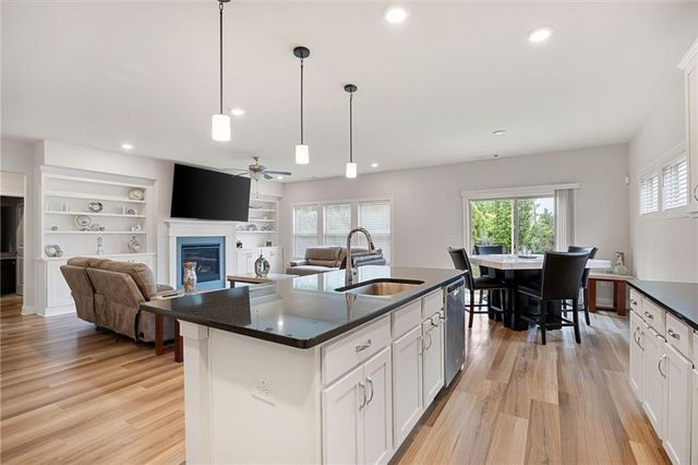 103 Grove View Road, Woodstock, GA 30189