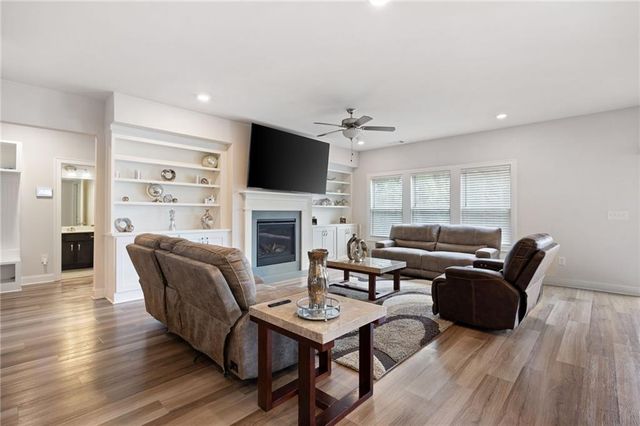 103 Grove View Road, Woodstock, GA 30189