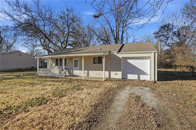 12802 Grandview Road, Grandview, MO 64030