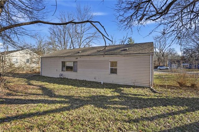 12802 Grandview Road, Grandview, MO 64030