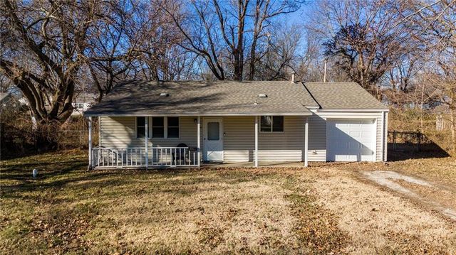 12802 Grandview Road, Grandview, MO 64030