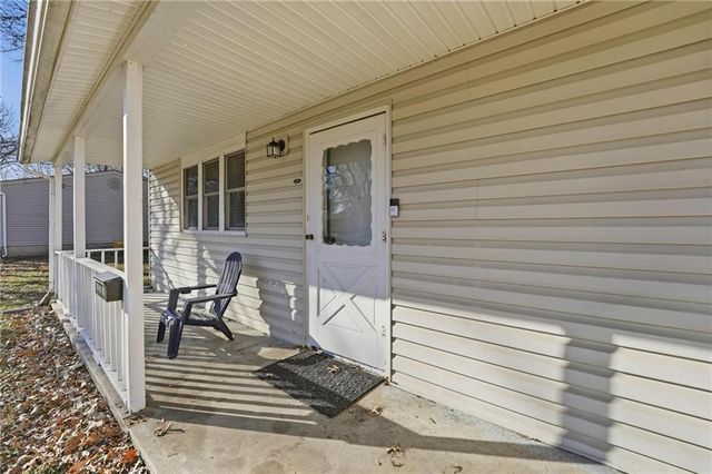 12802 Grandview Road, Grandview, MO 64030