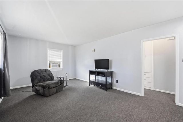 12802 Grandview Road, Grandview, MO 64030