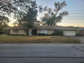 2806 N Glass Ave, Tyler, TX 75702