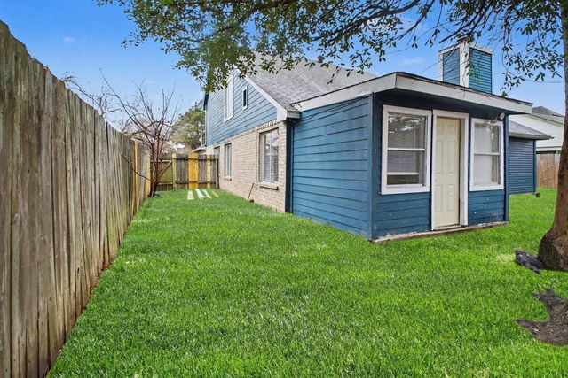 12310 Ashling Drive, Houston, TX 77477