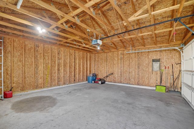 1802 Easton Avenue, Waterloo, IA 50702