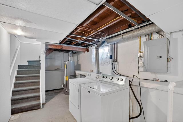 1802 Easton Avenue, Waterloo, IA 50702