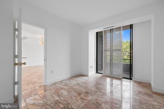 955 26TH ST NW #608, Washington, DC 20037