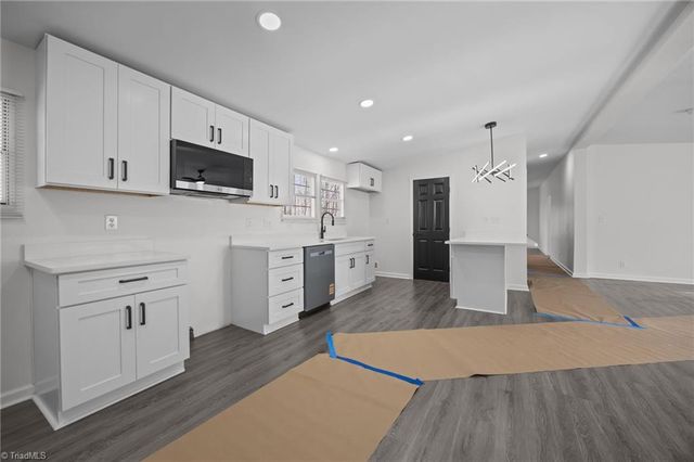 5705 Union Grove Church Road, Seagrove, NC 27341