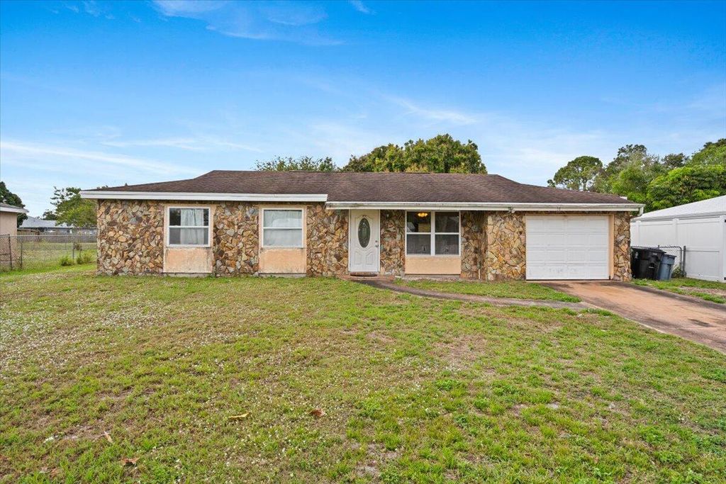 314 SW Cherry Hill Road, Port St Lucie, FL 34953