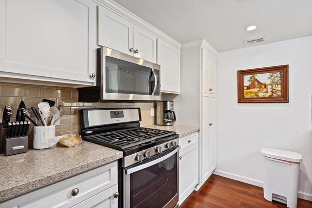2170 S Palm Canyon Drive 19, Palm Springs, CA 92264