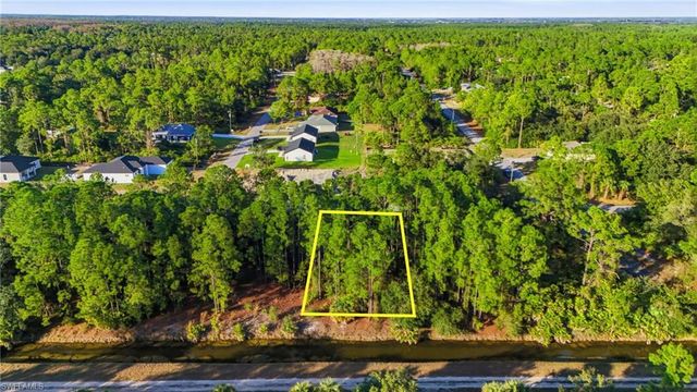 2428 Mabry ST, Alva, FL 33920