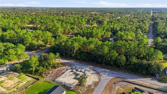 2428 Mabry ST, Alva, FL 33920