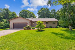 67 Emerson Valley Drive, Kinnickinnic Twp, WI 54022