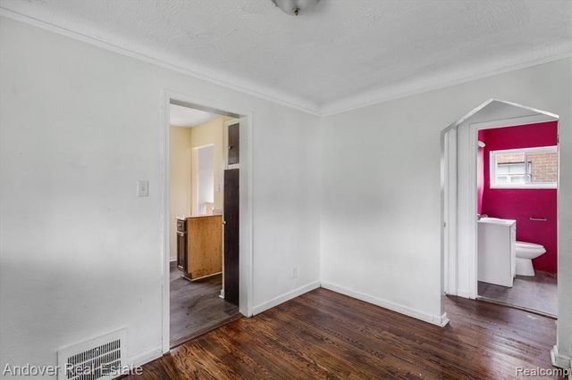 15431 Cruse Street, Detroit, MI 48227