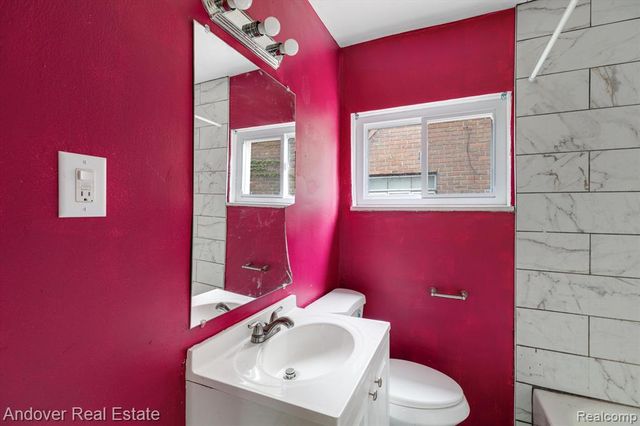 15431 Cruse Street, Detroit, MI 48227