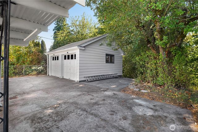 509 Bates Street SE, Tumwater, WA 98501