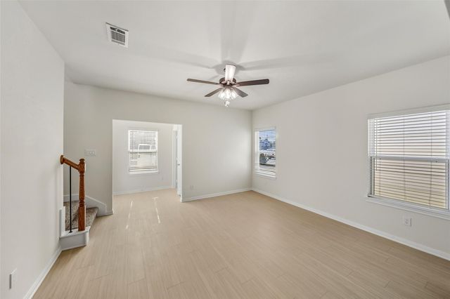 712 W Dallas Street, Conroe, TX 77301