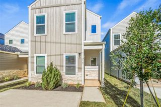 712 W Dallas Street, Conroe, TX 77301