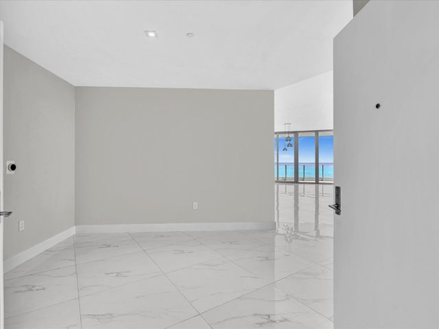 701 N Fort Lauderdale Beach Boulevard N 802, Fort Lauderdale, FL 33304