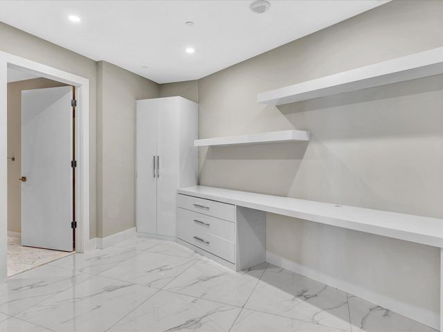 701 N Fort Lauderdale Beach Boulevard N 802, Fort Lauderdale, FL 33304