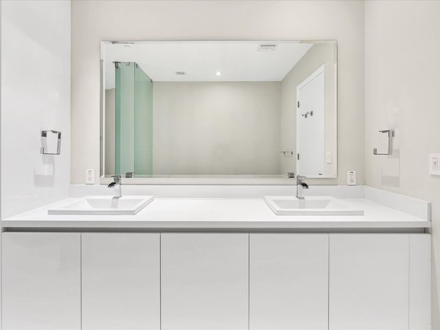 701 N Fort Lauderdale Beach Boulevard N 802, Fort Lauderdale, FL 33304