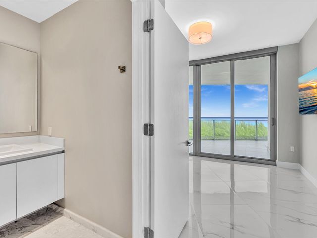 701 N Fort Lauderdale Beach Boulevard N 802, Fort Lauderdale, FL 33304