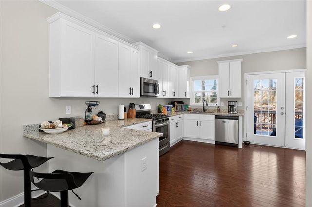 1902 Glen Ivy 19, Marietta, GA 30062