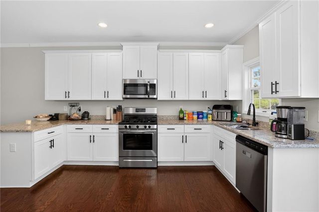 1902 Glen Ivy 19, Marietta, GA 30062