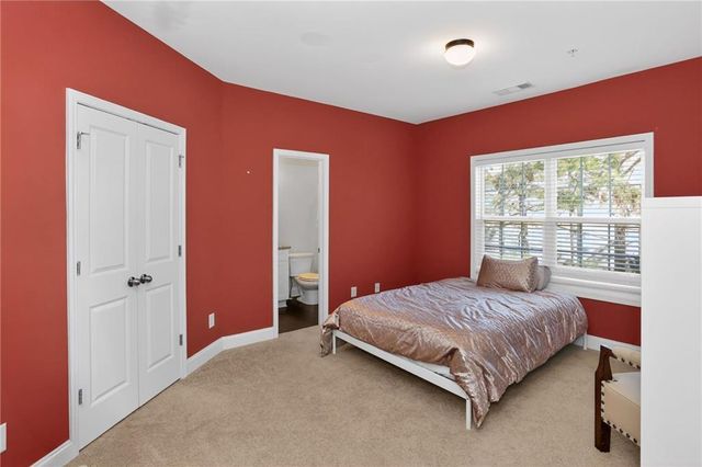 1902 Glen Ivy 19, Marietta, GA 30062