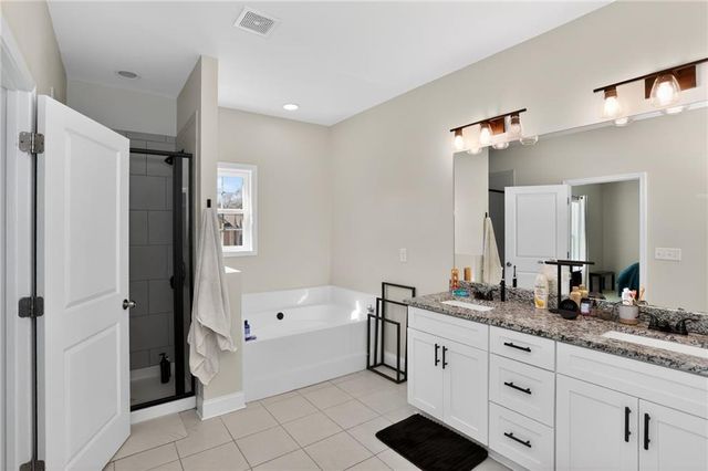 1902 Glen Ivy 19, Marietta, GA 30062