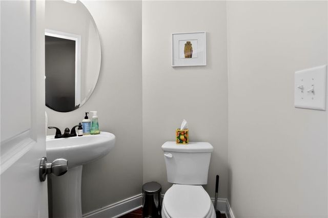 1902 Glen Ivy 19, Marietta, GA 30062