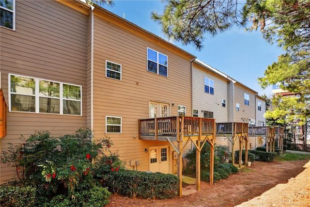 1902 Glen Ivy 19, Marietta, GA 30062