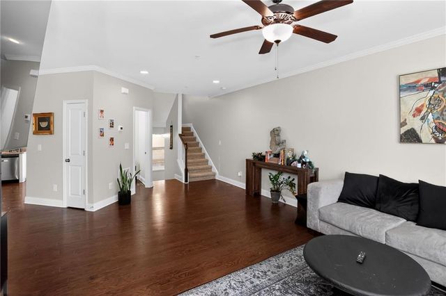 1902 Glen Ivy 19, Marietta, GA 30062