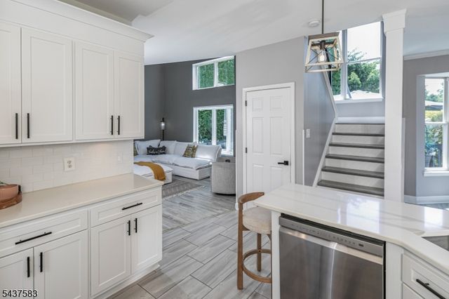 29 Sutphin Rd, Raritan Twp., NJ 08822