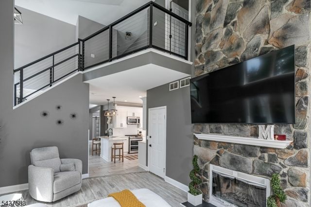 29 Sutphin Rd, Raritan Twp., NJ 08822