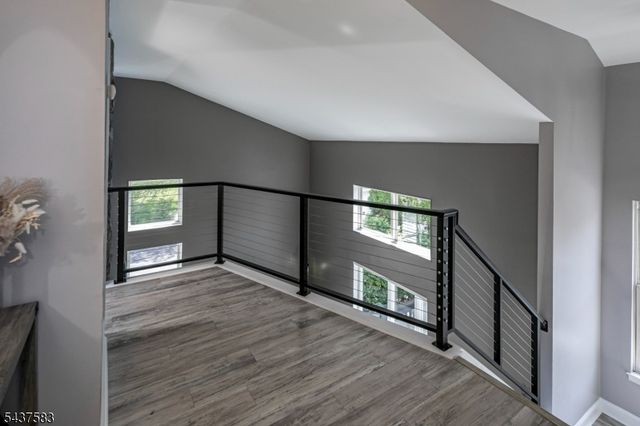 29 Sutphin Rd, Raritan Twp., NJ 08822