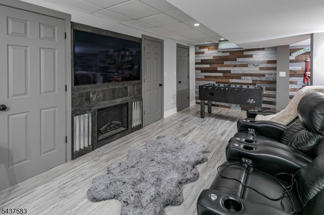 29 Sutphin Rd, Raritan Twp., NJ 08822
