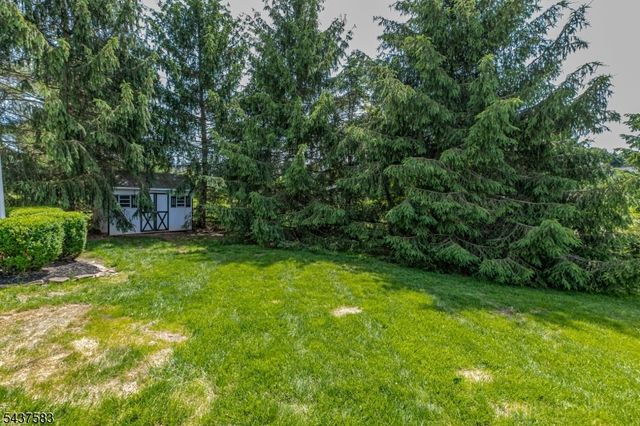 29 Sutphin Rd, Raritan Twp., NJ 08822