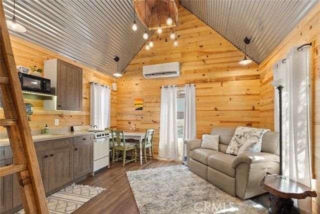 45 Lighthouse Lane, Bangor, CA 95901